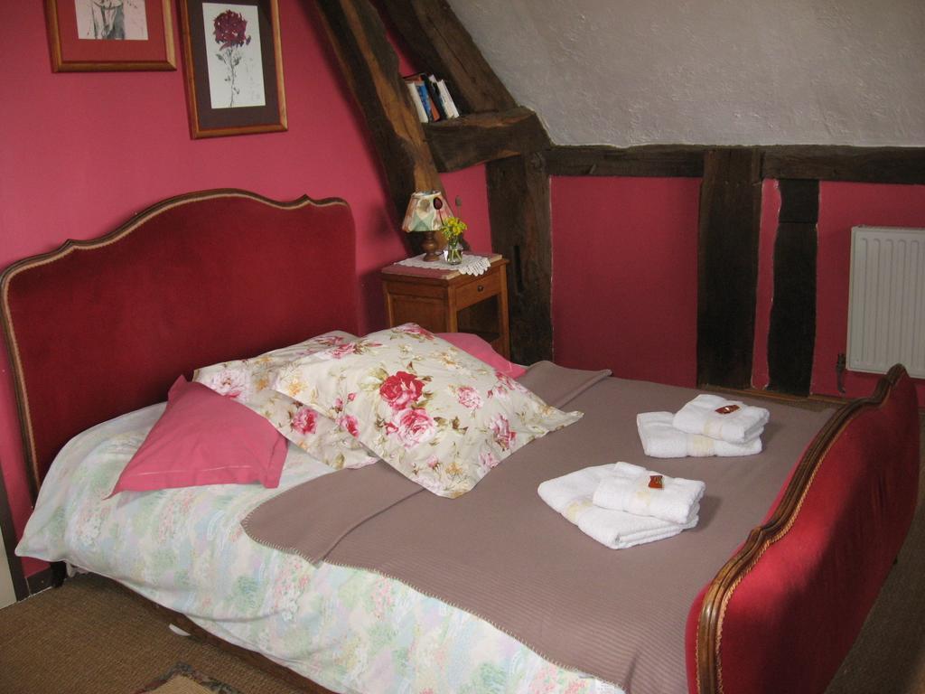 Bed and Breakfast La Boursaie Livarot-Pays-d'Auge Zimmer foto